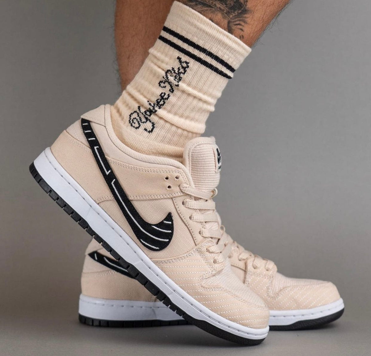 靴 Albino & Preto Nike SB Dunk Low 26cm Nike SB Dunk Low x Albino & Preto 'Pearl White' (FD2627-200