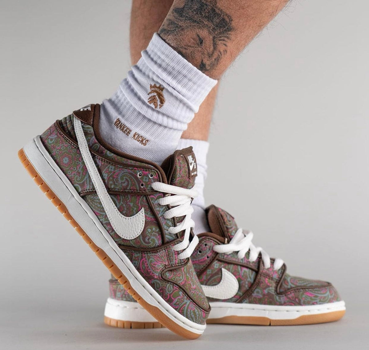 Nike-SB-Dunk-Low-Paisley-