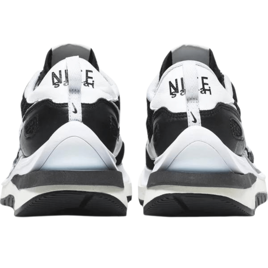 Nike Vaporwaffle sacai Black White – YankeeKicks Online Nike Vaporwaffle sacai Black White – YankeeKicks Online