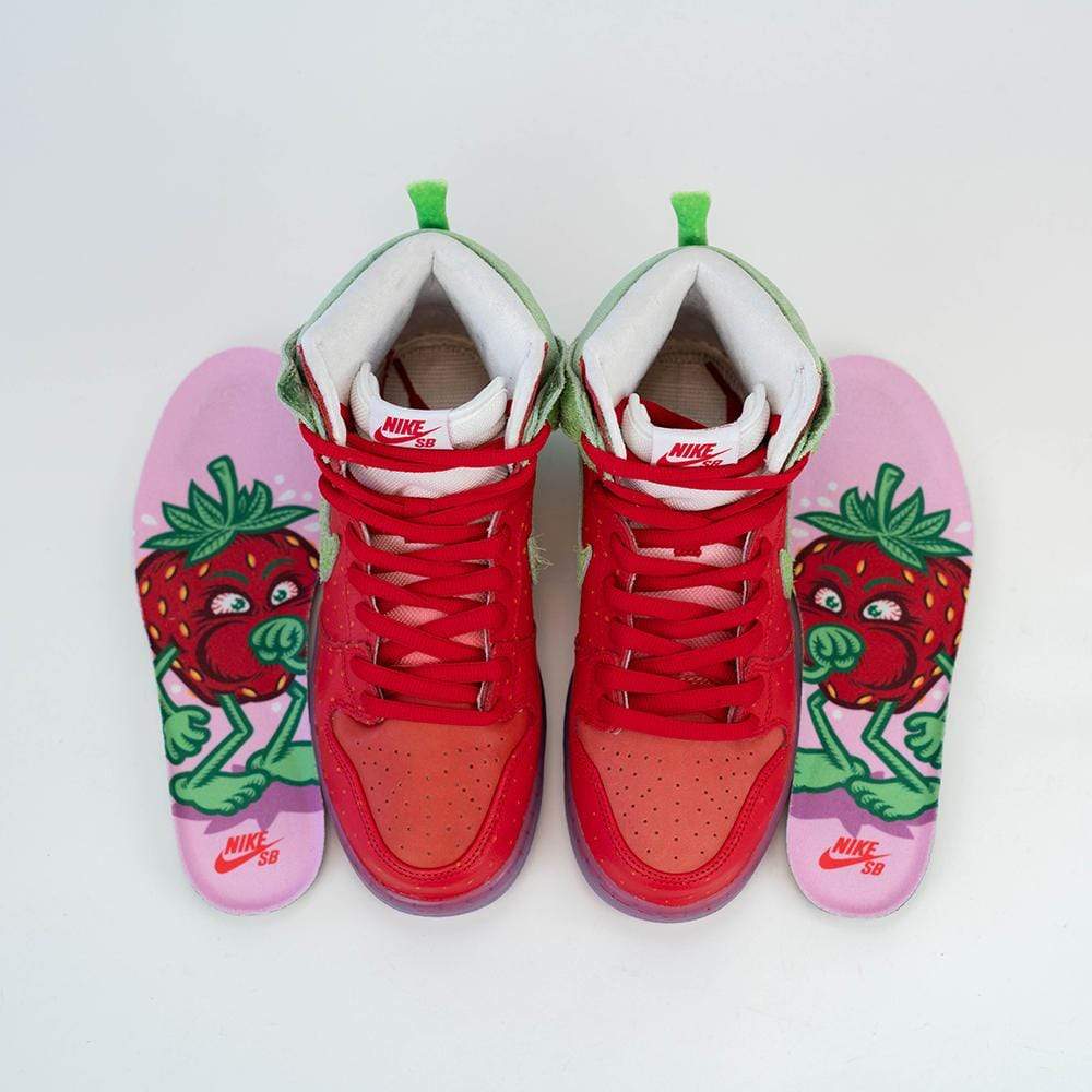 Nike SB Dunk High Strawberry Cough - YankeeKicks Store