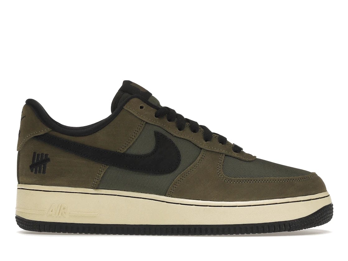 Nike Air Force 1 Low SP UNDEFEATED Ballistic Dunk vs. AF1